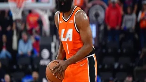 “阿莫林再遭质疑：探寻拉什福德重返一线的关键因素”